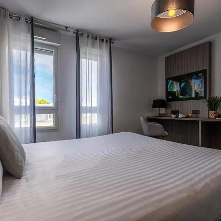 Nemea Quai Victor Centre Hotel apartamentowy Tours