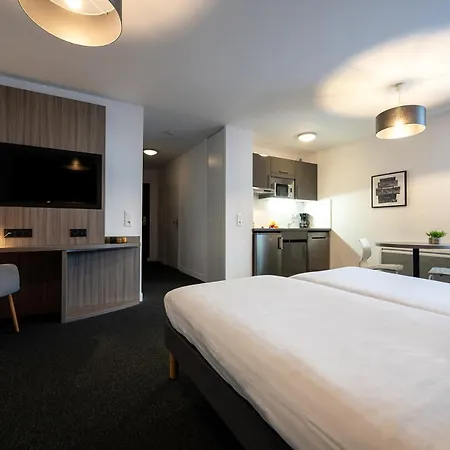Nemea Quai Victor Centre 3* Tours