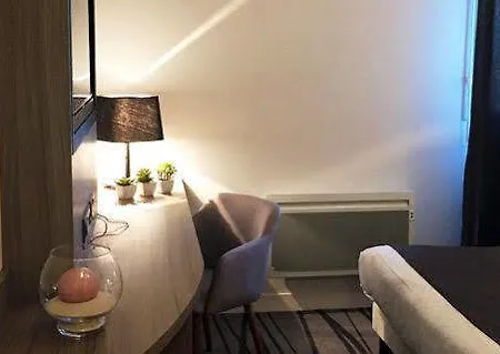 Hotel apartamentowy Nemea Quai Victor Centre Tours