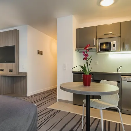 Nemea Quai Victor Centre 3*