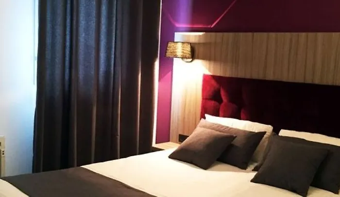 Nemea Quai Victor Centre Tours